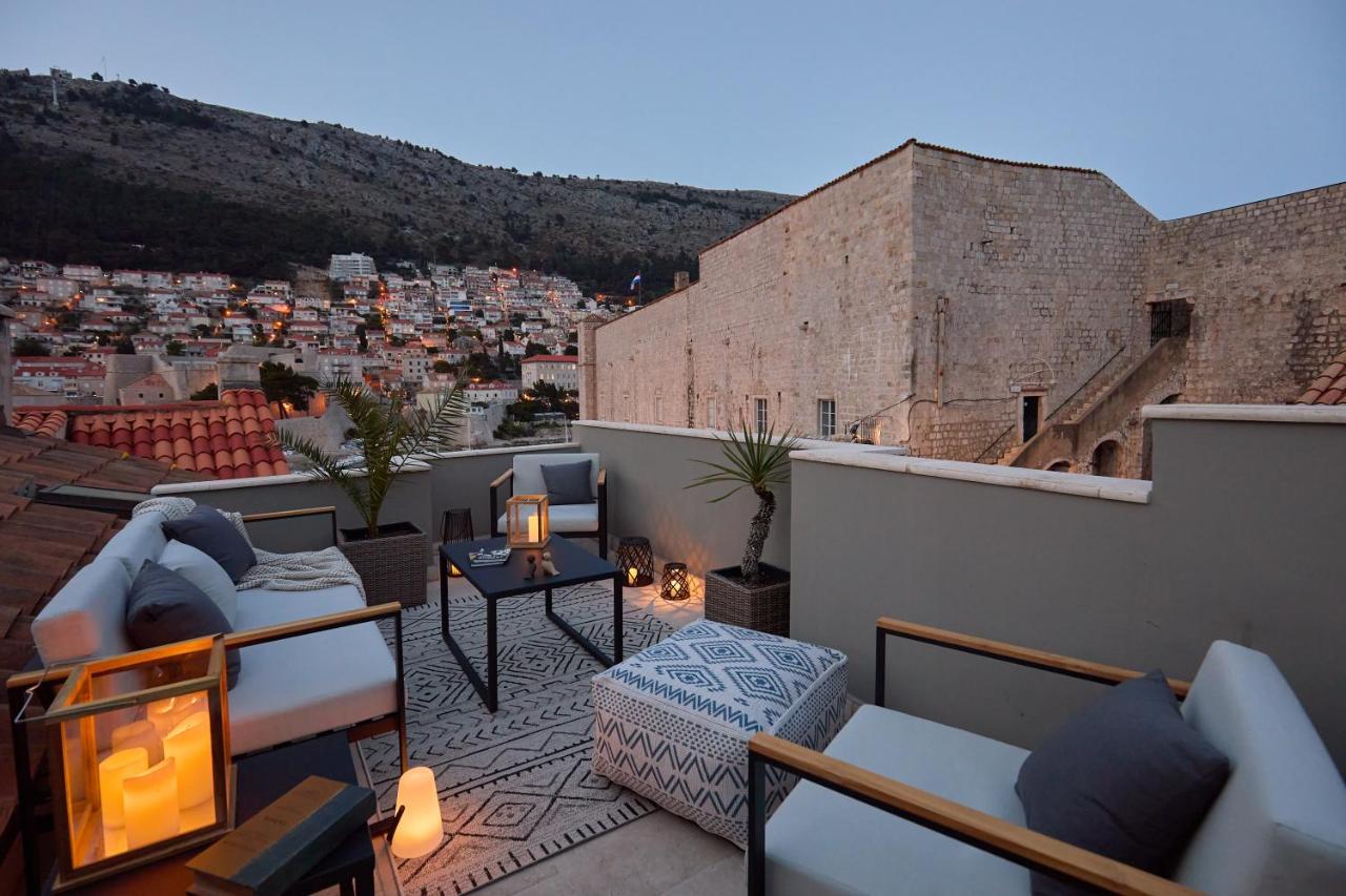 Inside The Old Town With Private Terrace And Floor Heating Dubrownik